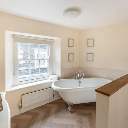 1 Bed In Oc-lr058