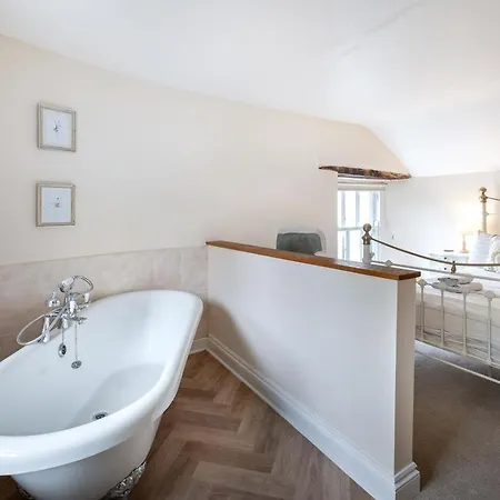 1 Bed In Oc-lr058 * Ambleside